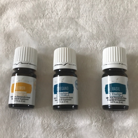 Essential oils - Picture 2 of 3